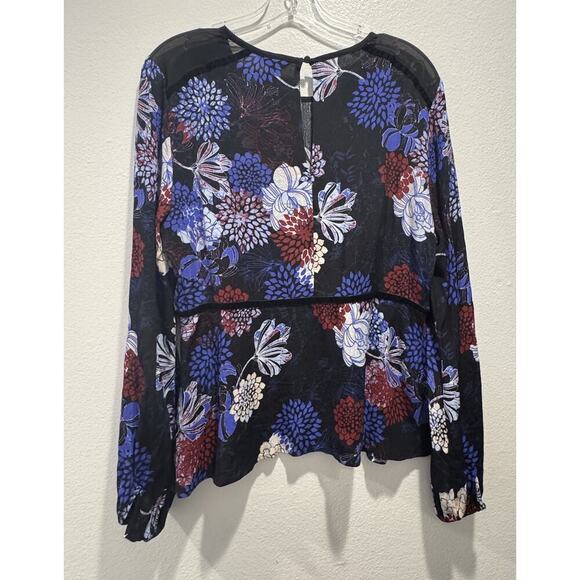 GUESS Size Medium MARINDA Floral Print Long Sleeve Blouse Sheer Boho Flare READ - Picture 7 of 12